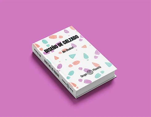 Master of graphic design at LABASAD, Barcelona School of arts & Design. Branding final project of the shoe museum. Saray Ricote.